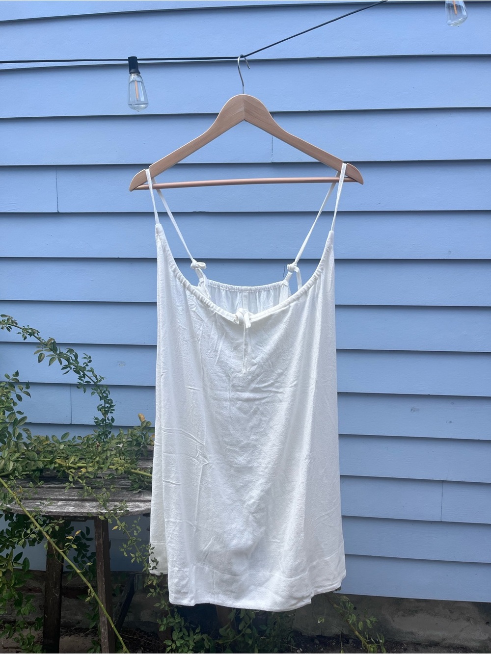 Lightweight White Linen Spaghetti-Strap Chemise/Cover up Tie Front